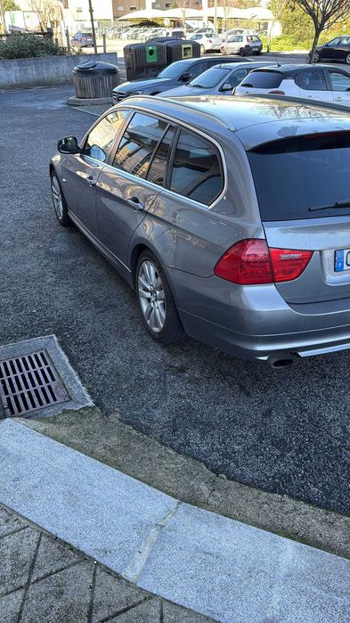 BMW 320D LCI 2011