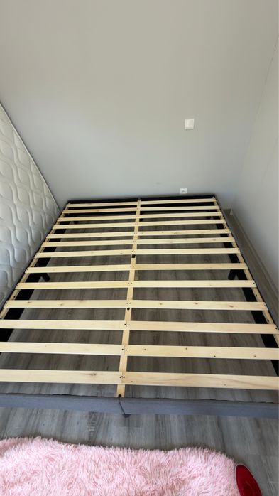 Cama casal 180x200 + colchão Mercado do Colchão (3 meses de uso)