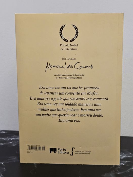 Livro "Memorial do Convento" de José Saramgo