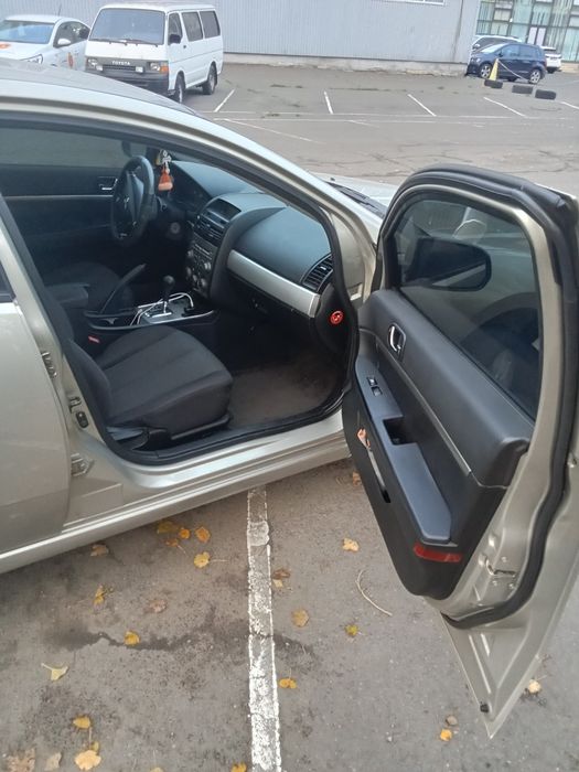 Mitsubishi Galant 2009