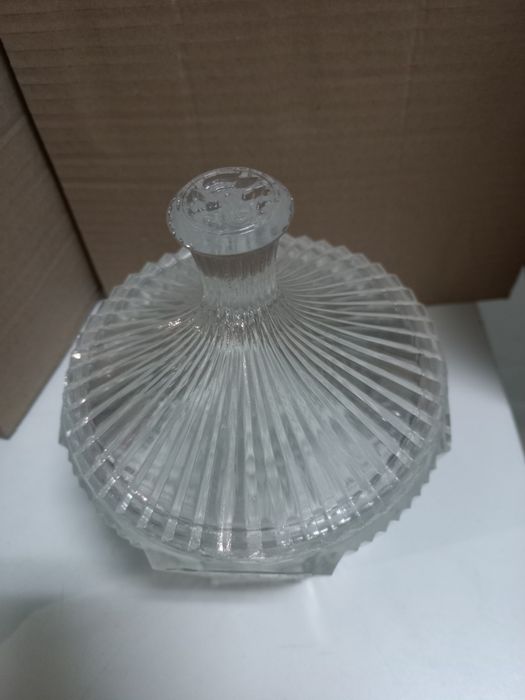 Bomboneira em vidro trabalhado