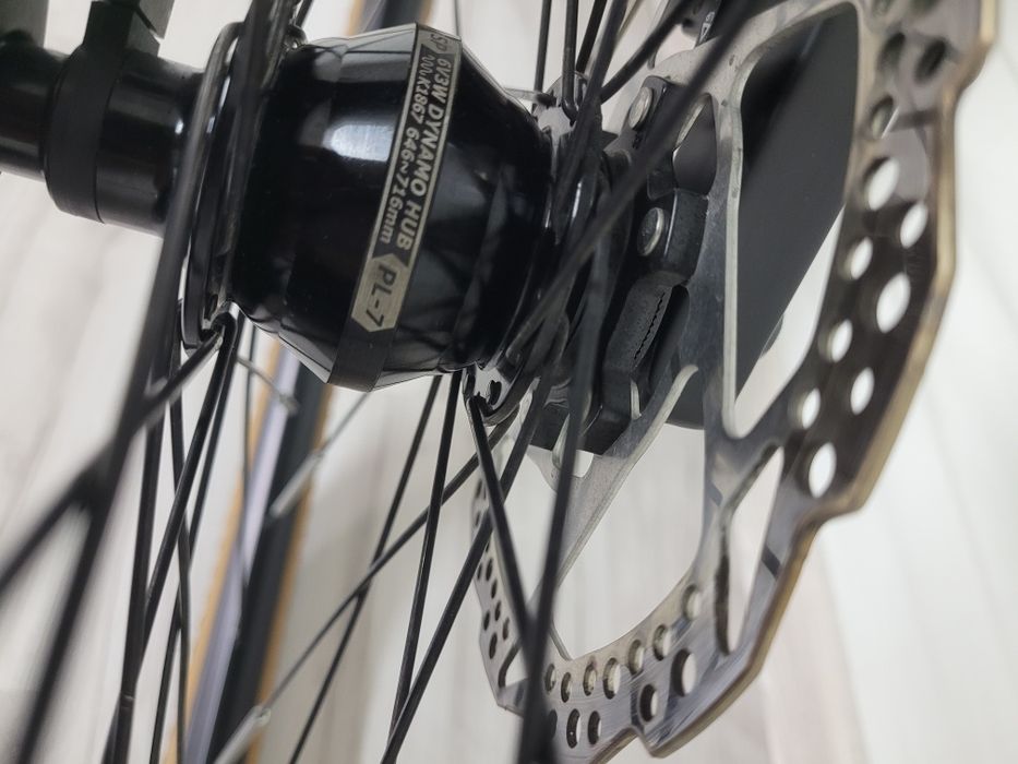 Rower Gravelowy Focus Atlas 6.7 Dynamo Grx  Karbon