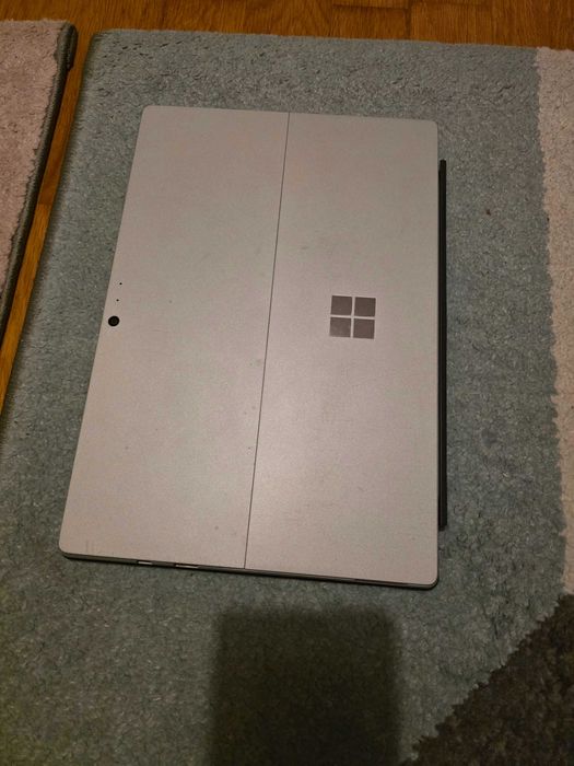 Microsoft surface pro 5472698985487411202