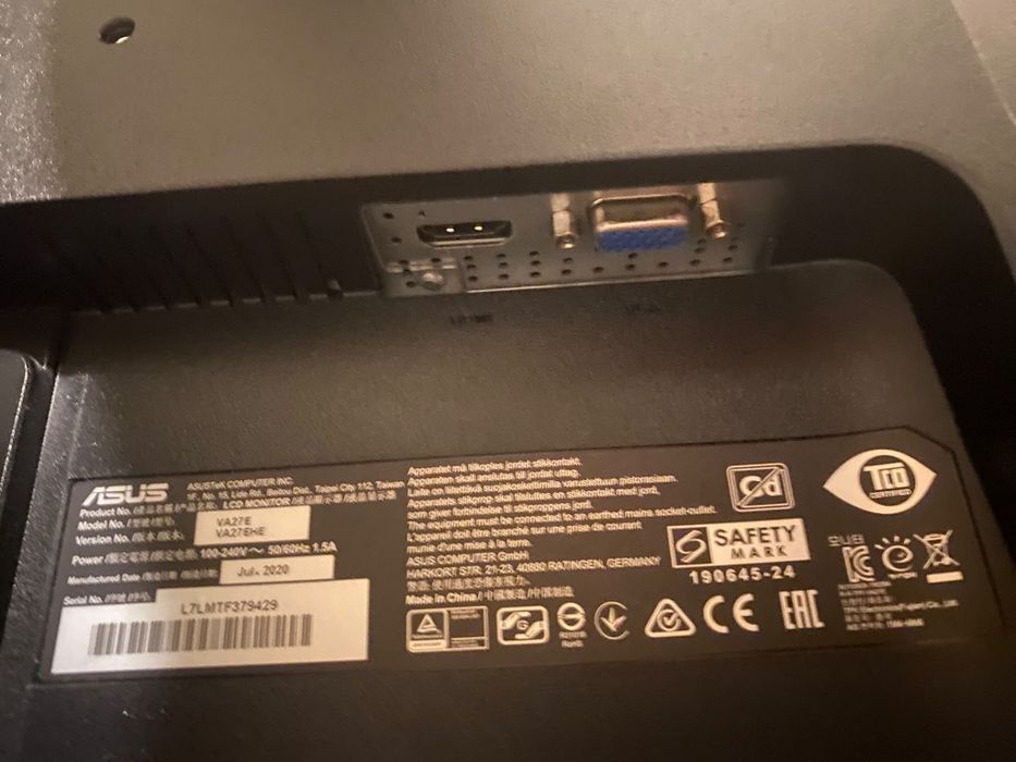 Monitores  ASUS 27 com braços
