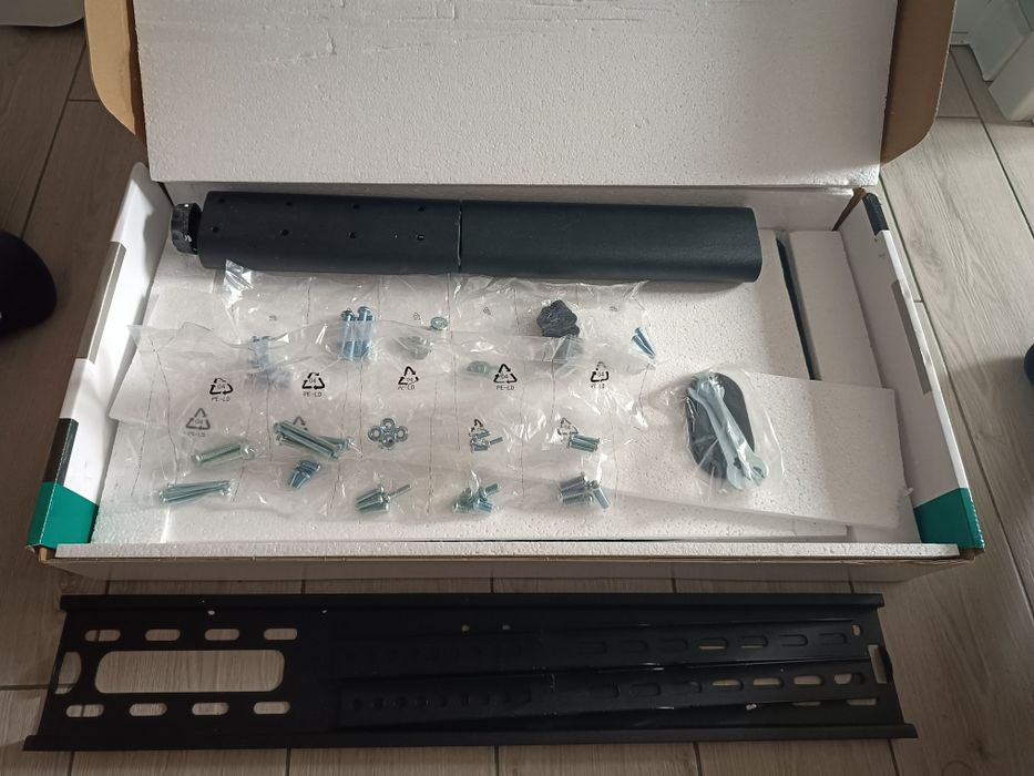 Nowy stojak/uchwyt do TV do 70" 45kg VIVANCO