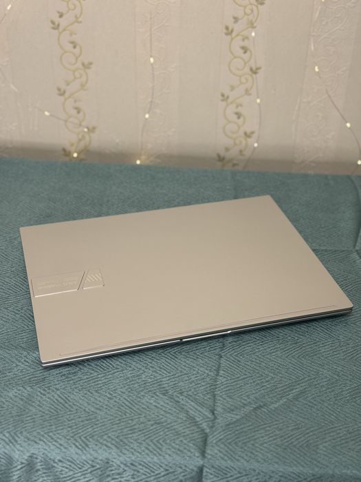 Asus Vivobook Pro 16