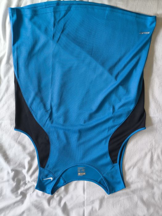 Camisola desporto Nike alcinhas azul
