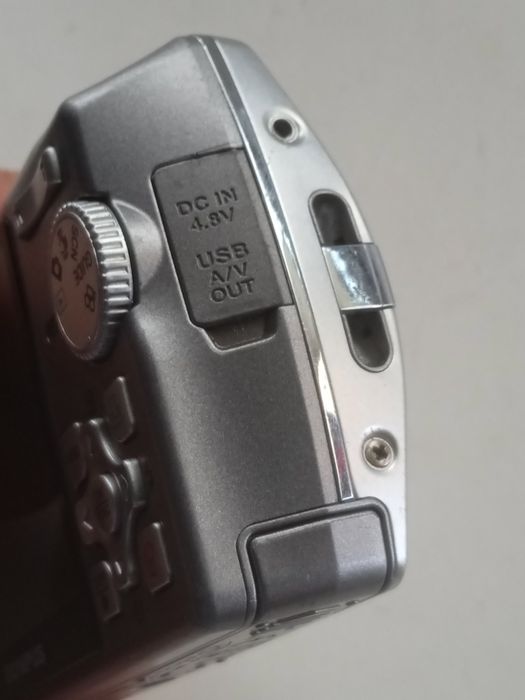 Фотоапарат Olympus M700 (FE-300