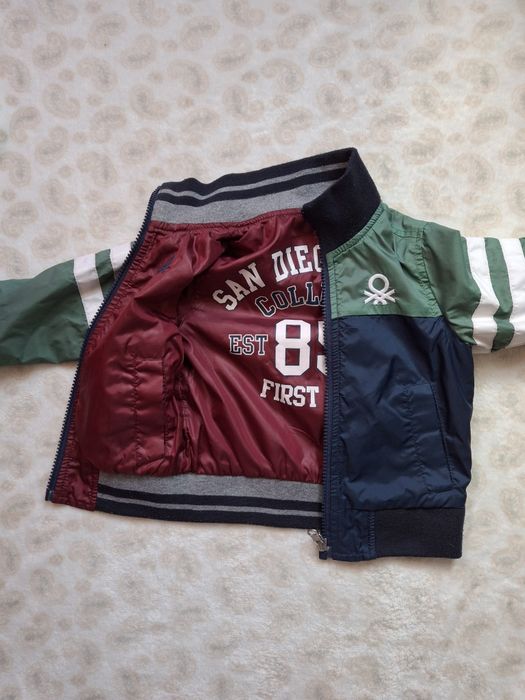 Двухстороння куртка вітровка Benetton на хлопчика 12-18 міс.