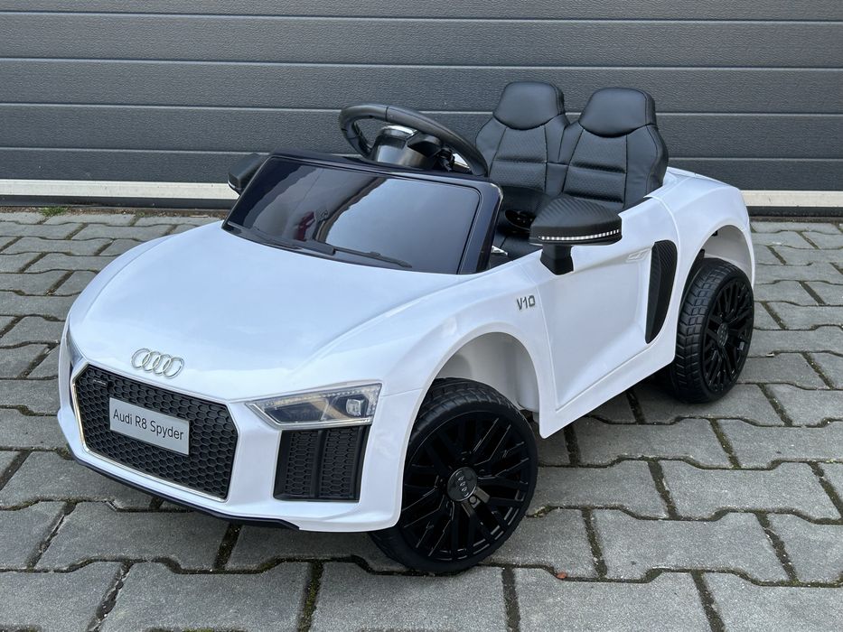 Auto na akumulator AUDI R8 Spyder USB,SKÓRA,EVA białe
