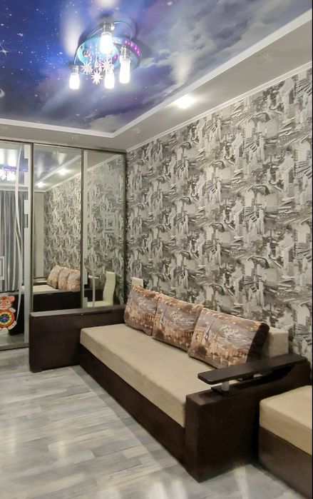 Продам диван /Кадор /15 Жемчужина