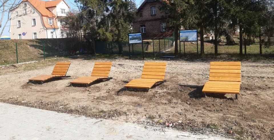 Leżak parkowy ogrodowy miejski AMO producent atest