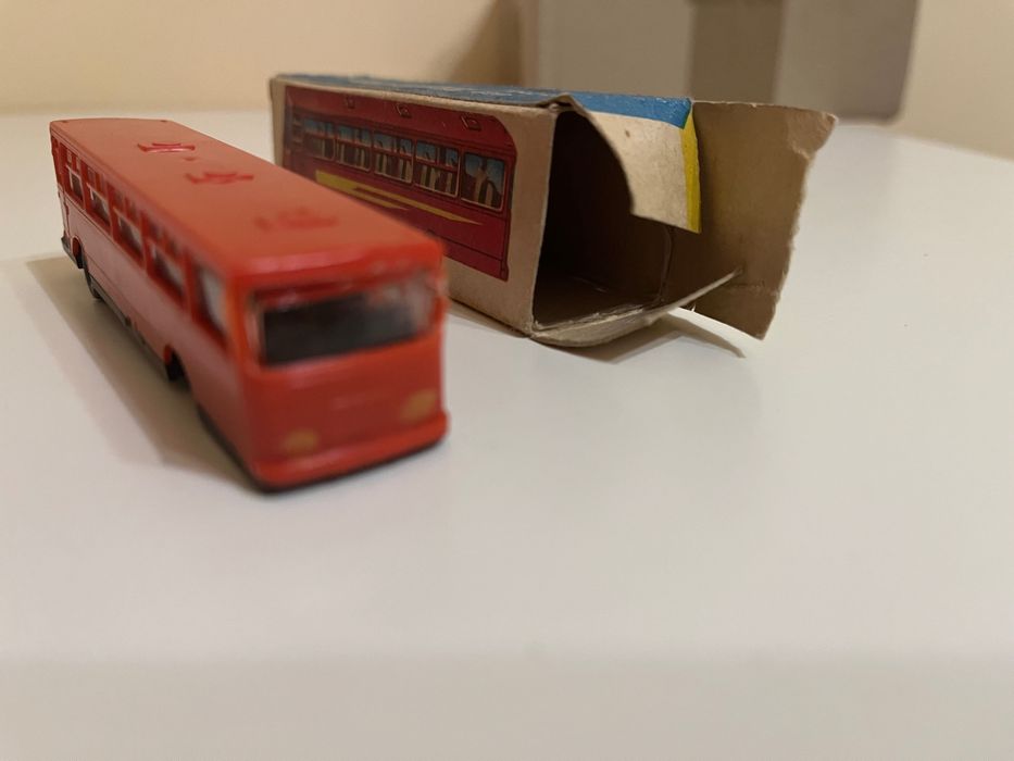 Piko TT Permot 1;120 autobus Ikarus