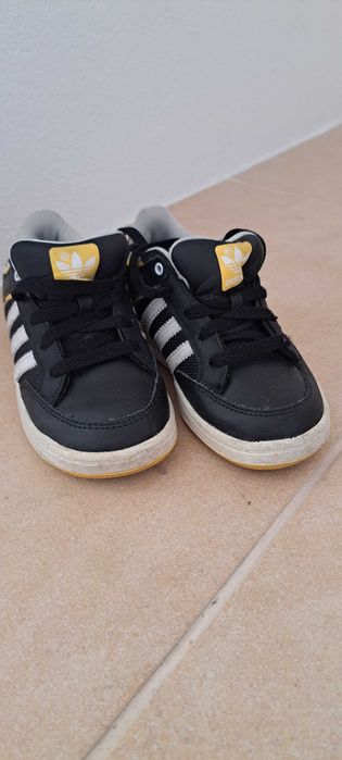 Tenis Adidas menino