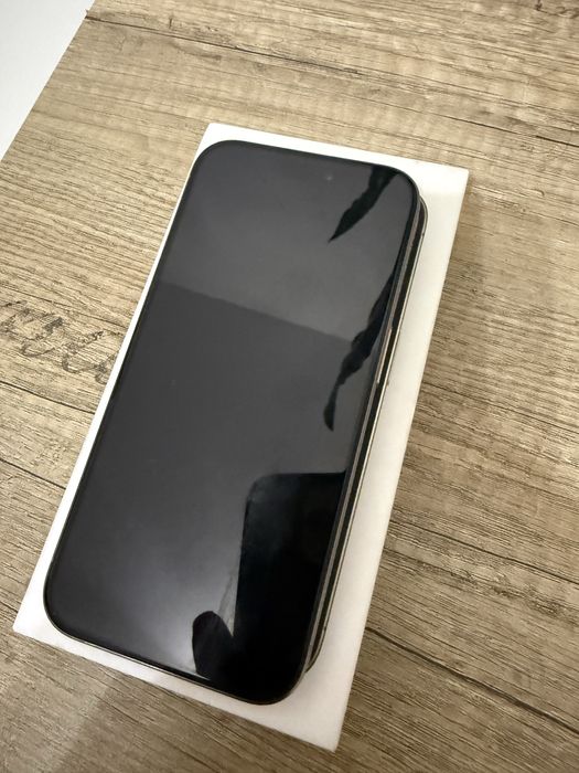 Продам IPhone 15 pro