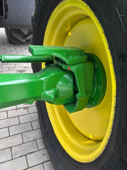 John Deere 6820 з фронтальним навантажувачемTrima