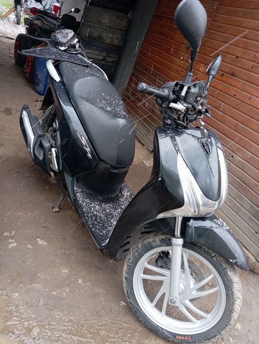 Розбір honda sh 150, двигун, пластик, диски, стартер, термостат, колод