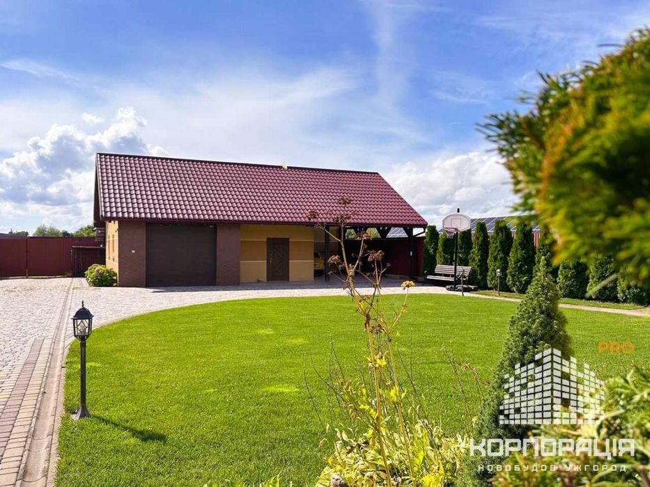 Продаж готового будинку, 280 м2,  28 соток, с.Галоч, 11 км до Ужгорода