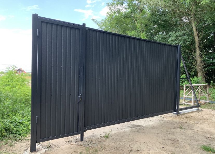 Зобори з профлиста. Жалюзі. Ворота відкатні. Калітки