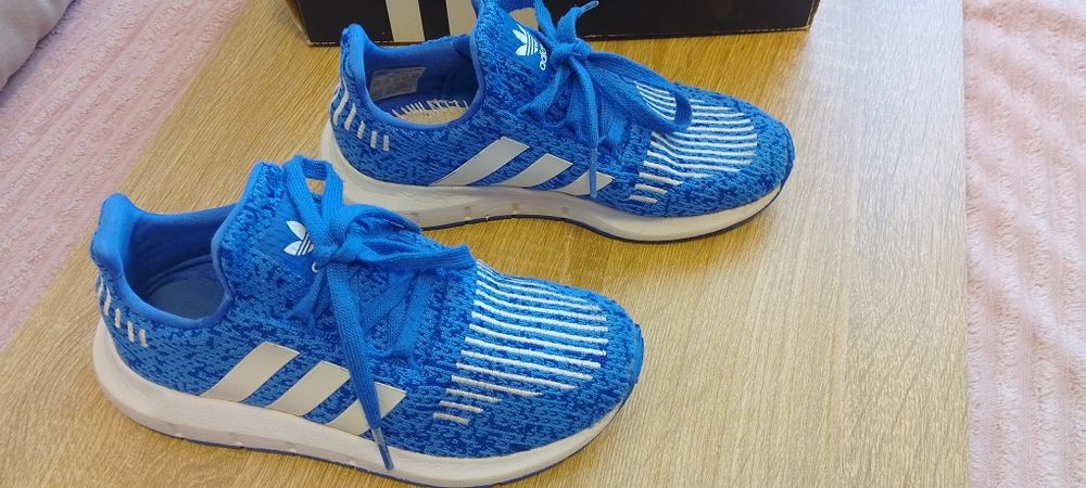 Кросівки Adidas на хлопчика 29-30р.