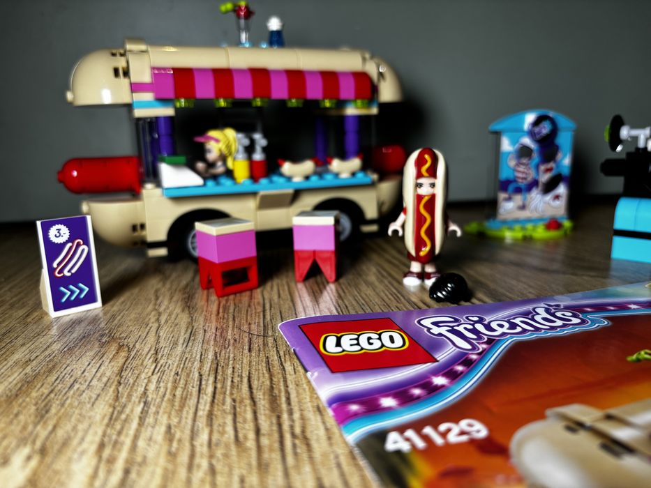 Lego Friends 41129 - Amusement Park Hot Dog Van