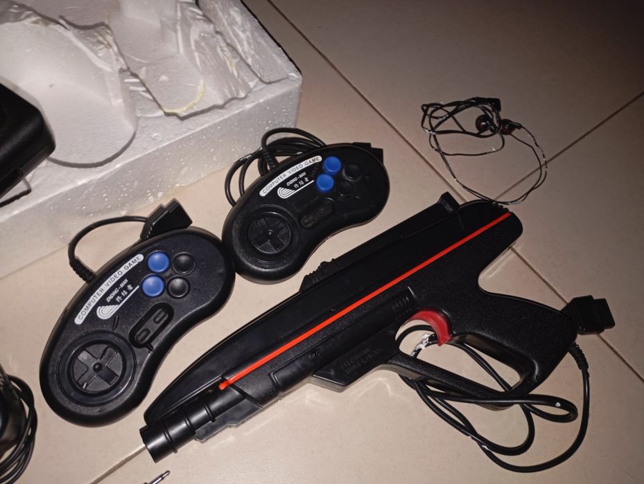 Consola Terminator em caixa