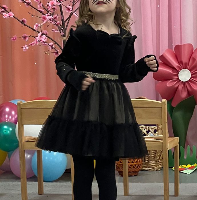 Ошатне плаття «Чорна киця» для дівчинки