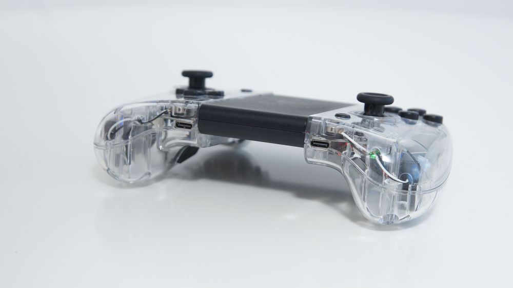 NYXI Hyperion Transparent do Nintendo Switch OLED – uszkodzone złącze