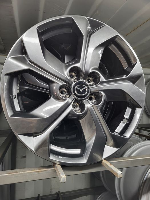 Felgi 18 Mazda CX-5 CX-8 MX-30 CX-30 CX-4 5x114,3 ET45 Oryginał grafit