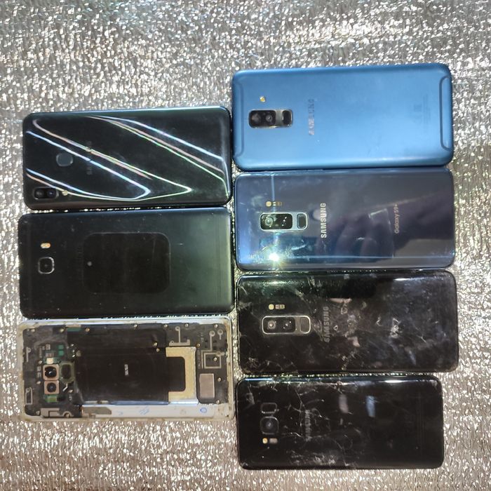 Лот телефонів  Samsung