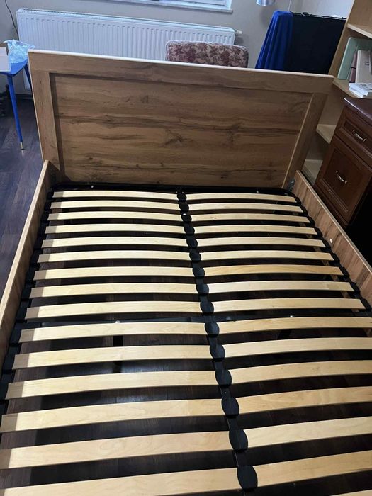 Sprzedaję łóżko 140x200