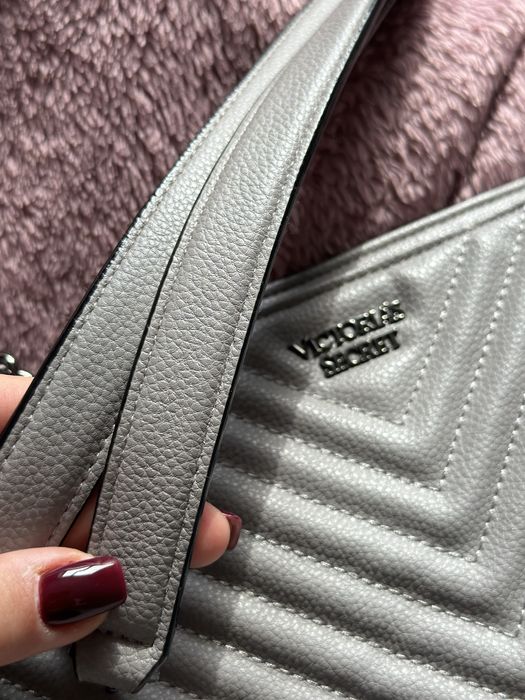 Сумка на плече Victoria’s Secret