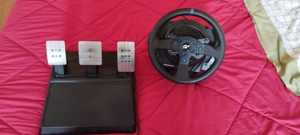PS5 com leitor CDs + Volante Thrustmaster T300 RS GT + Jogos (Negociável)