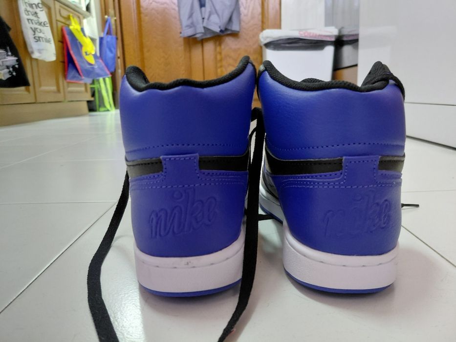 Botas Nike novas