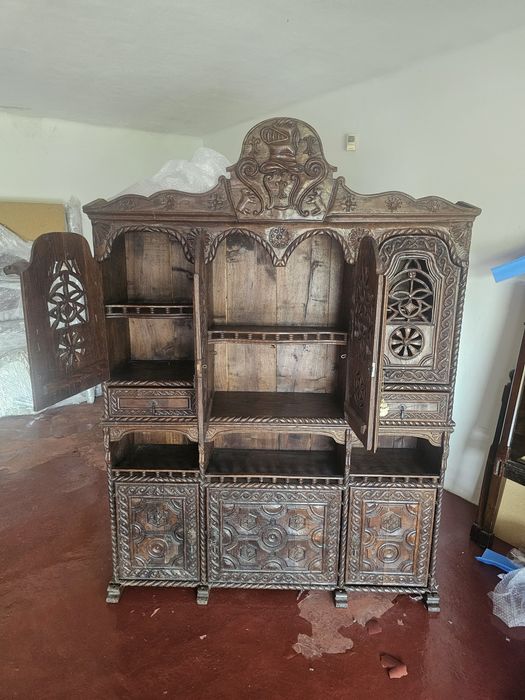 Móvel de sala de jantar /louceiro