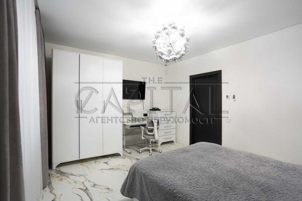 Продам автономний будинок 320м2 з бомбосховищем/басейном в с.Щасливе