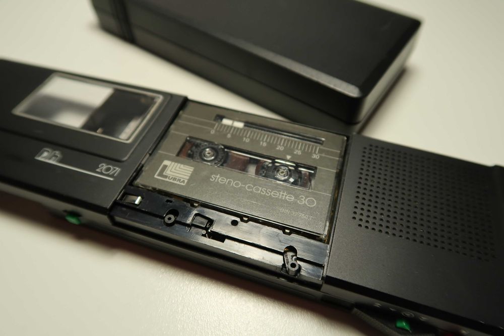 Dyktafon Grundig Dh 2071 / 1988 r