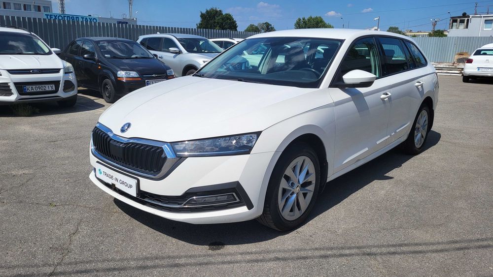 Авто Skoda Octavia A8 2022 1.4tsi STYLE