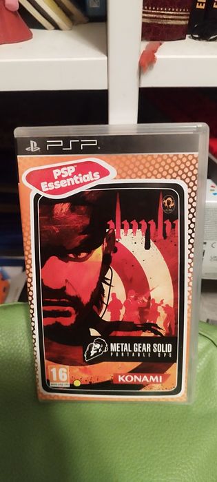 Metal gear solid portable ops psp