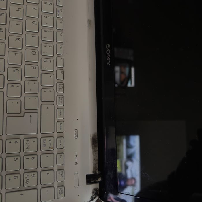 Sony vaio SVF152A29M