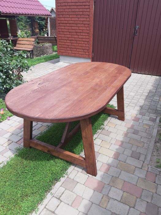 Стіл з масива дуба