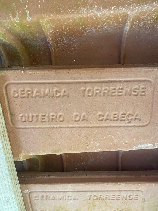 Telha torrense usada