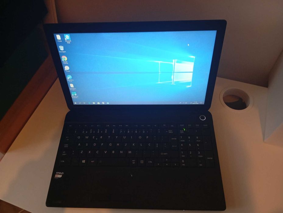 Portátil Toshiba Satellite C50D-A-133 | A funcionar perfeitamente