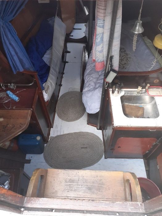 продам вітрильну / парусную яхту