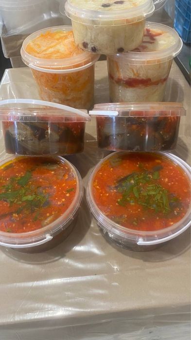 Огірок бочковий ,Квашена капуста ,морква по-корейськи,та інще