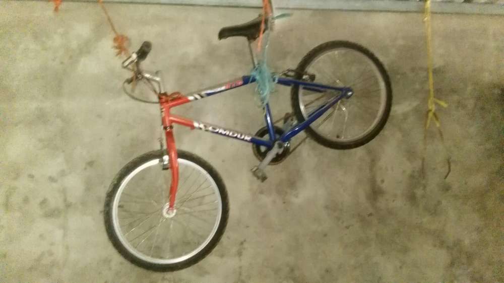 Bicicleta para criança em bom estado