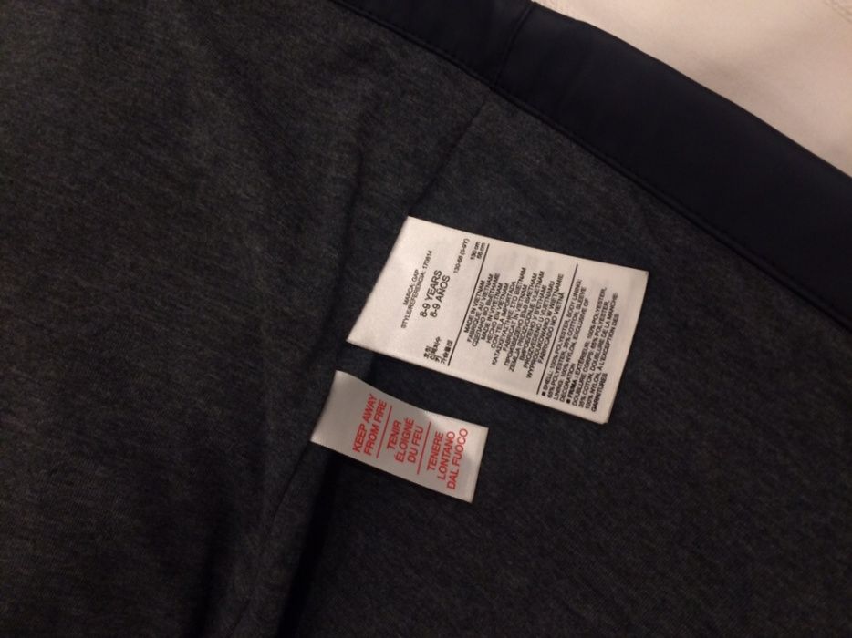 Gap kids impermeável forrado tam. 8-9 anos