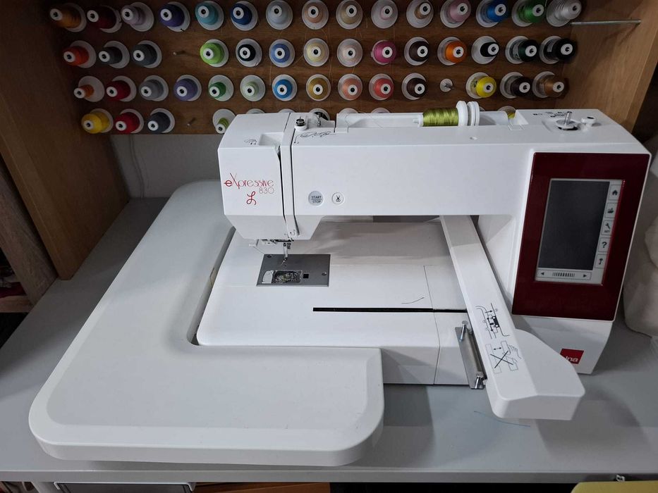 Máquina Bordar Elna 830L