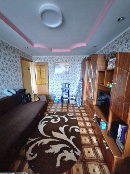 2-кімнатна квартира 44 м^2 в р-ні Київської — заходь та живи!