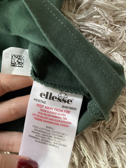 Koszulka Ellesse nowa